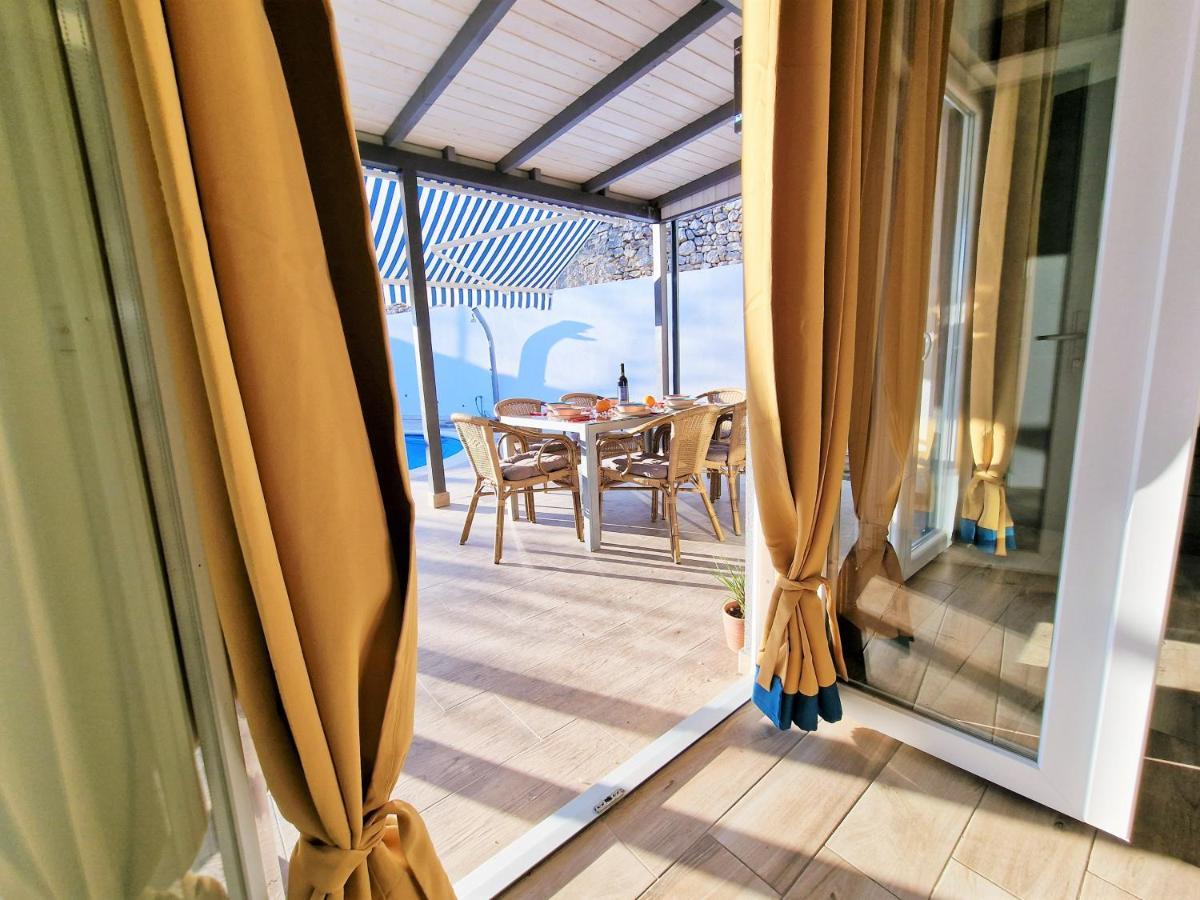 Holiday House Boost With Heated Pool Klis Zewnętrze zdjęcie