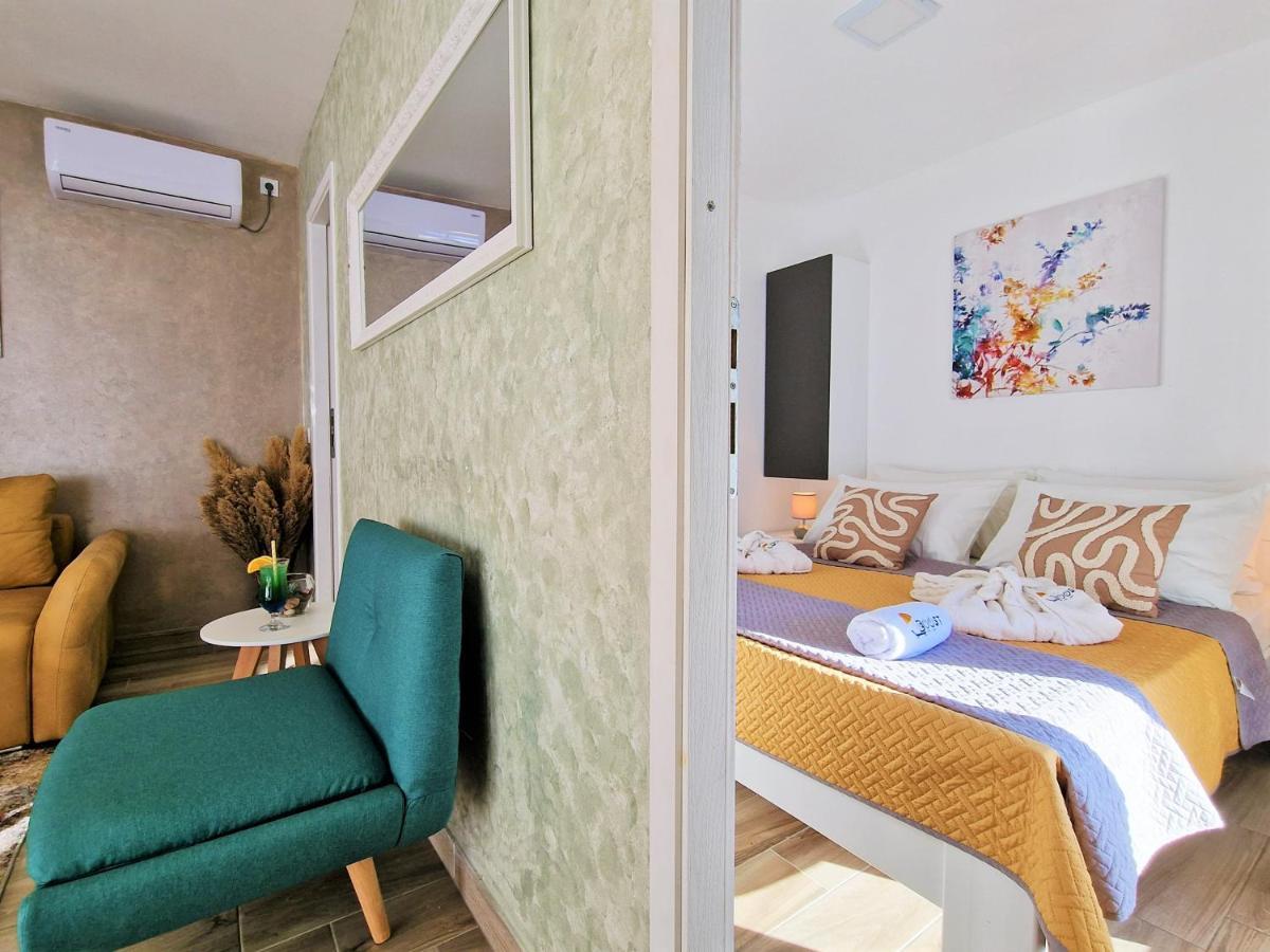 Holiday House Boost With Heated Pool Klis Zewnętrze zdjęcie