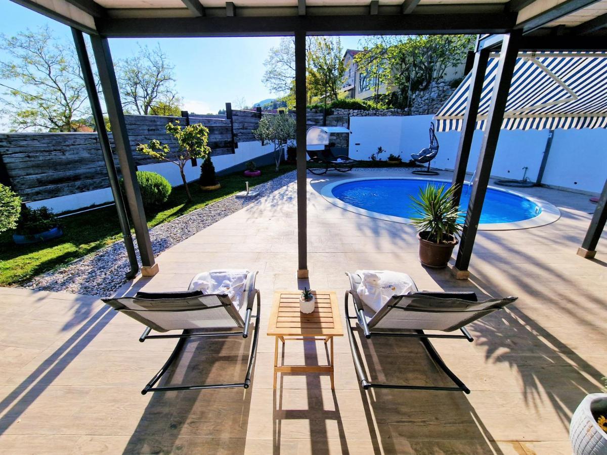 Holiday House Boost With Heated Pool Klis Zewnętrze zdjęcie